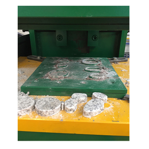 Máquina de estampado de residuos de mármol y granito Bestlink/máquina de derramamiento de piedra con varios moldes de forma
